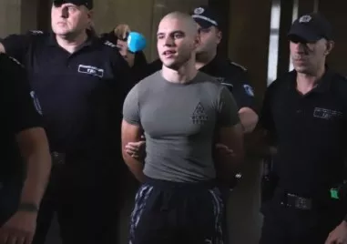 Даниел Митов с призив към прокурорския син да се предаде