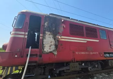 Локомотив се запали до Стара Загора