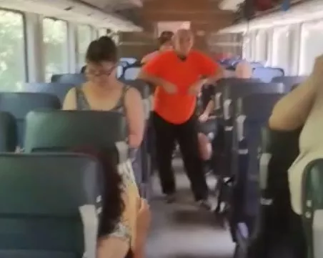 Бързият влак Варна - София аварира за над 3 часа, пътниците стояха в 40-градусови жеги ВИДЕО