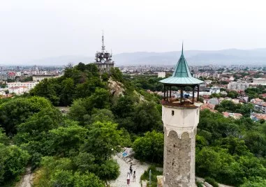 Облачно и с краткотрайни превалявания днес в Пловдив