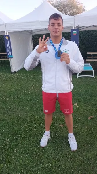 Петър Мицин спечели сребърен медал на 800 метра свободен стил