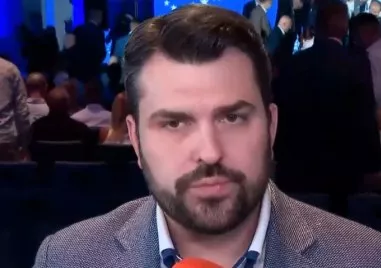 Външният министър: Вотът на недоверие на „Възраждане няма да бъде успешен