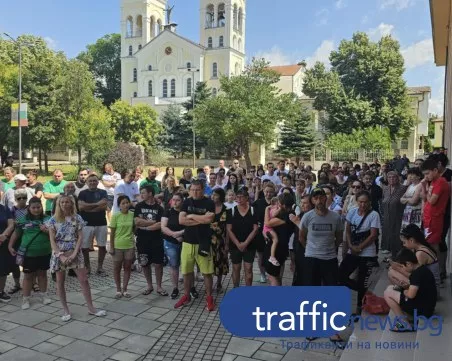 Раковски излезе на протест след смъртта на моториста Стайко, дядо му: Отрепаха го като куче ВИДЕО