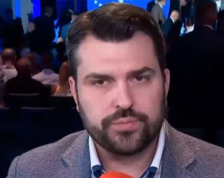 Външният министър: Вотът на недоверие на „Възраждане