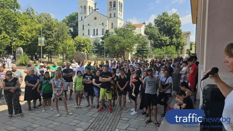 Раковски излезе на протест след смъртта на моториста Стайко, дядо му: Утрепаха го като куче ВИДЕО