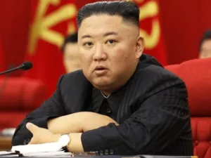 Ким Чен-ун отдаде почит на загинали севернокорейски войници във войната между Русия и Украйна