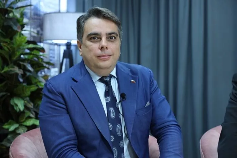 Кредитор на фирма на Асен Василев получи зелена светлина да си търси дълга