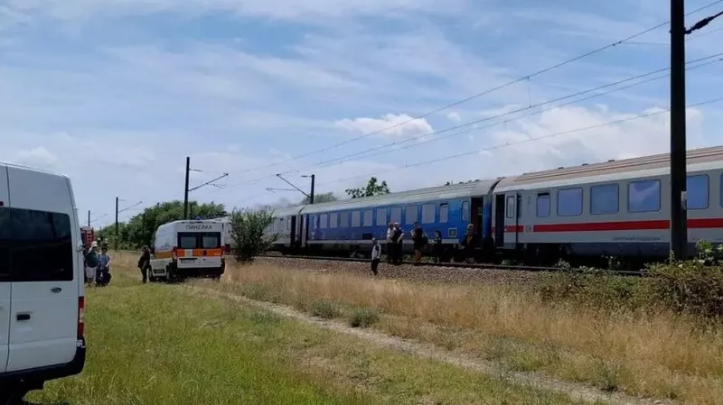Задимяване спря бързия влак от Варна за София