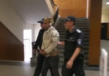 Окончателно: 21-годишния ром, наръгал полицай в Казанлък, ще лежи 15 години