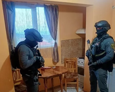 Осем души са арестувани в Разлог след акция на ГДБОП