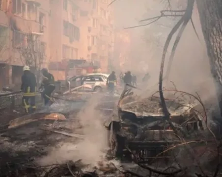 Силен взрив в Одеса, атакуваха града с балистична ракета