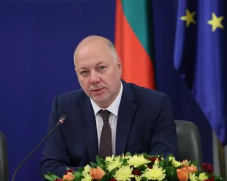 Желязков: Нито едно дете не трябва да бъде оставено извън образователната система