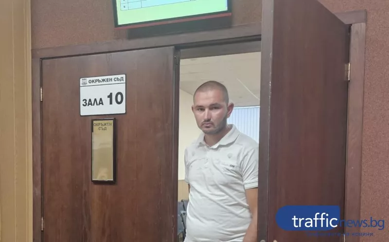 Огън от омраза: Младеж едва не изпепели къща, подпали сено за 74 бона в Асеновградско