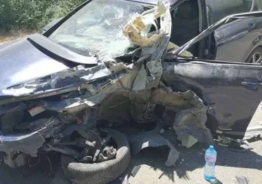 Семейство от Калояново са пострадалите при тежката катастрофа край Созопол, децата са с леки наранявания