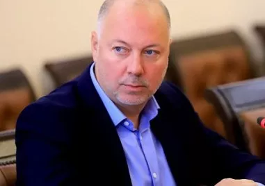 Желязков: Не обменяйте панически левовете в евро