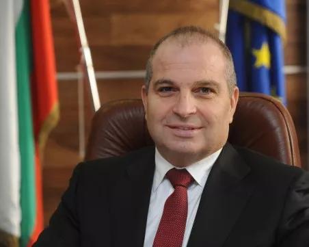 Гроздан Караджов: С ръководството на БДЖ се качваме по влакове, ще следим за проблеми