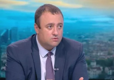 Имаме една раздробена опозиция която не може да даде необходимия