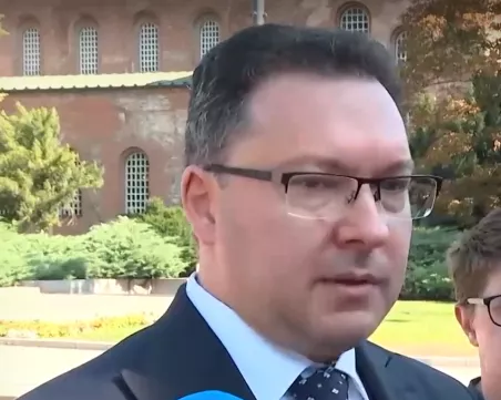 Даниел Митов: Засега не очакваме измами, свързани с влизането на България в еврозоната