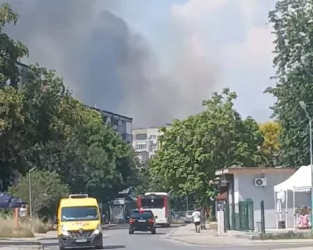 Столипиново отново задушава Пловдив: Пожар гори в етническия квартал