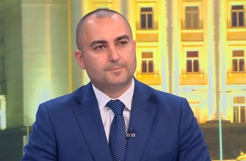 Депутат на ГЕРБ отрече твърденията на Асен Василев: Данъците няма да се вдигат