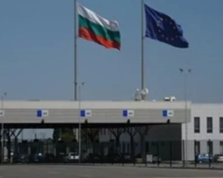 Интензивен трафик по граничните пунктове