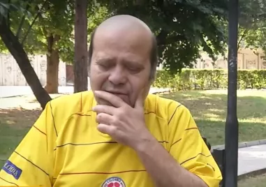 Оставиха на улицата незрящ мъж в инвалидна количка в Горна Оряховица