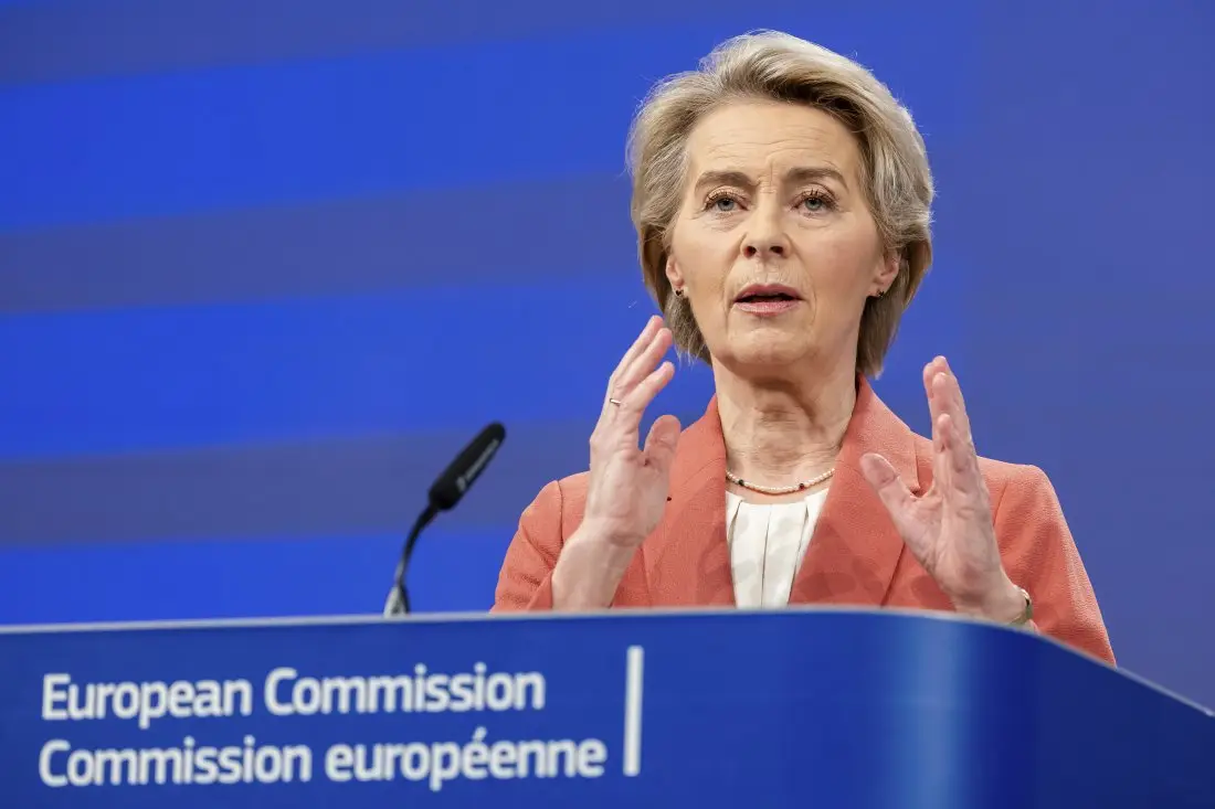 Дебатират в Европейския парламент вота на недоверие срещу Урсула фон дер Лайен