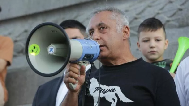Бащата на Кирил Петков: Предатели, по-добре ПП да изчезне