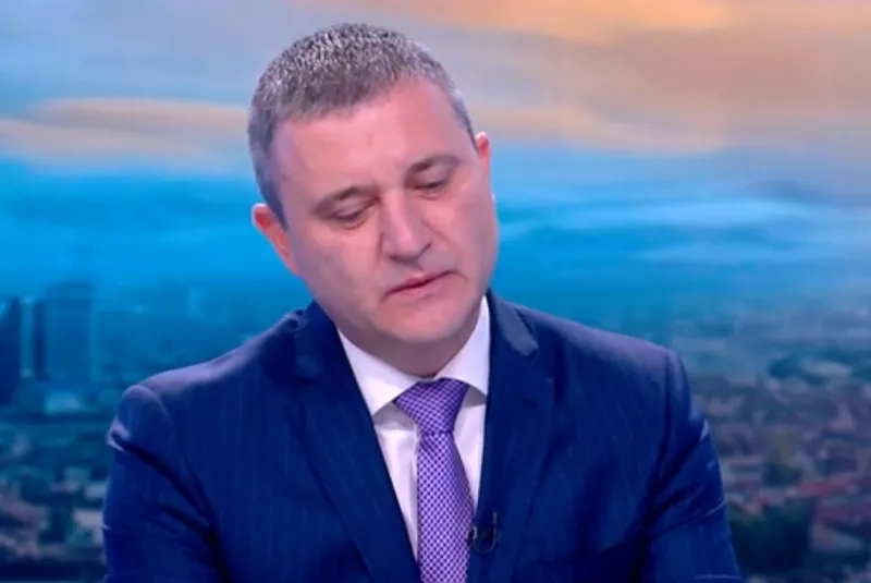 Владислав Горанов: Няма да има изменение на цените само заради замяната на валутата