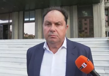 Адвокатът на варненския кмет Благомир Коцев даде брифинг с подробности