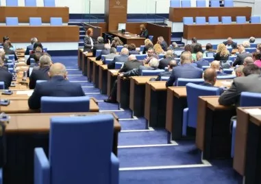 НС ще гласува вота на недоверие за провал в сектора на околната среда и водите в петък