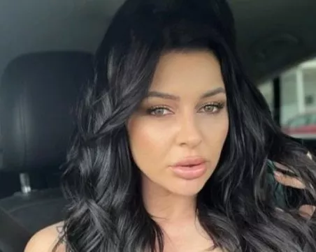 Отново! Фолкпевицата Дебора задържана в Бургас с 3,14 промила алкохол