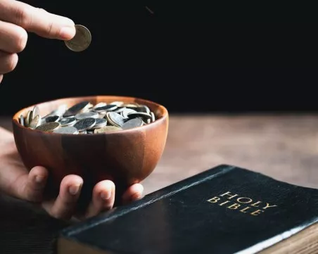 Полиция разкри крадци от църкви в Пазарджишко