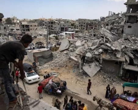 75 000 литра гориво достигнаха Газа - ООН с първа доставка от месеци