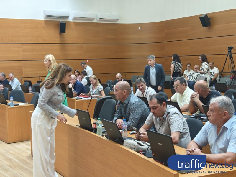 Нoвата група в местния парламент в Пловдив предизвика смут, не се разбраха за местата
