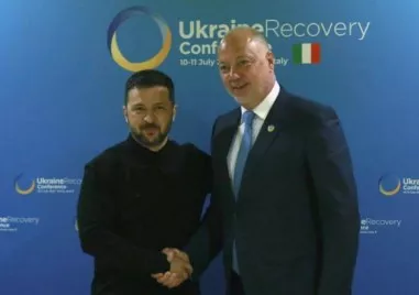 Премиерът Желязков разговаря с президента Зеленски Подкрепата на България ще