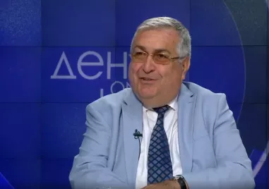 Проф. Близнашки: В Украйна се води гореща война, в България - хибридна