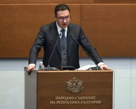 Даниел Митов: МВР се нуждае от по-адекватни законодателни инструменти, за да е ефективно с локалите
