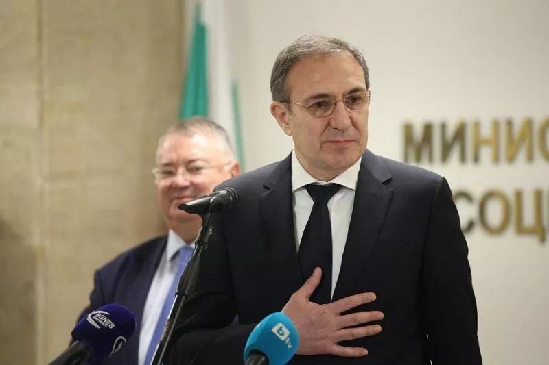 Гуцанов: За 2026 г. минималната заплата ще бъде 1200 лева