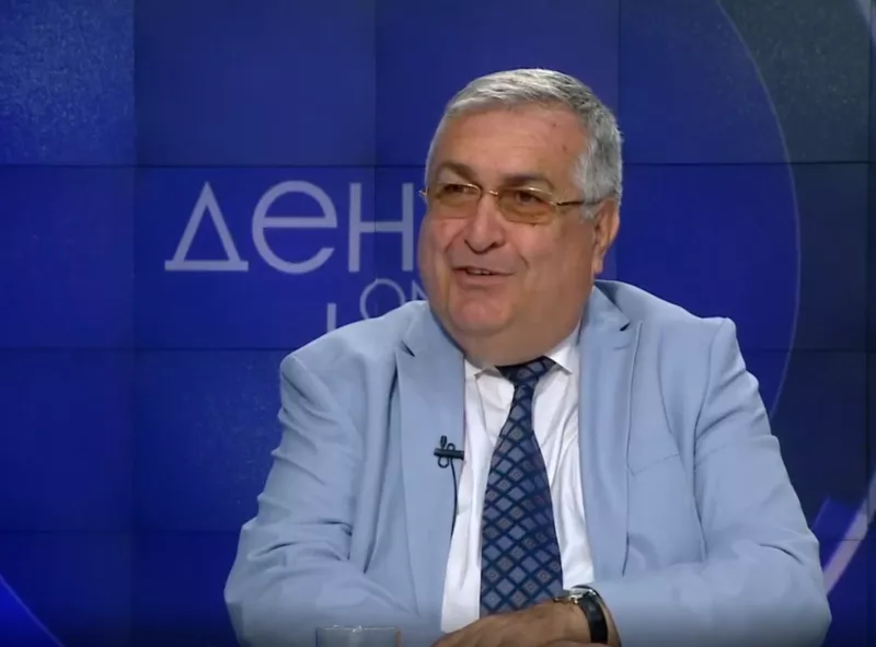Проф. Близнашки: В Украйна се води гореща война, в България - хибридна