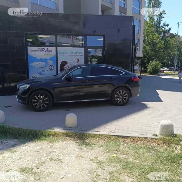 Шофьор в Пловдив с открит урок как се рушат градската среда и елементарно уважение едновременно