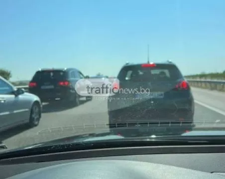Двама са загинали при тежката катастрофа на АМ 