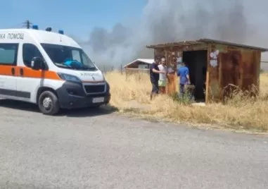 Майка с две деца е била блокирана в огнената стихия в Бургас