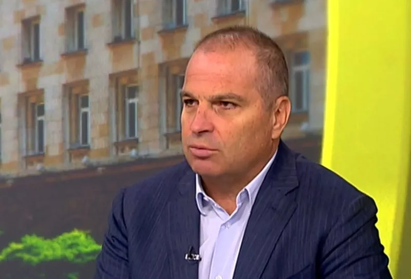 Министър Караджов: Вратичките за злоупотреба със системата за обучение на шофьори вече ги няма