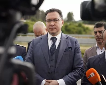Даниел Митов: Парите от глобите на камерите ще се делят 50 на 50 – за общините и за МВР