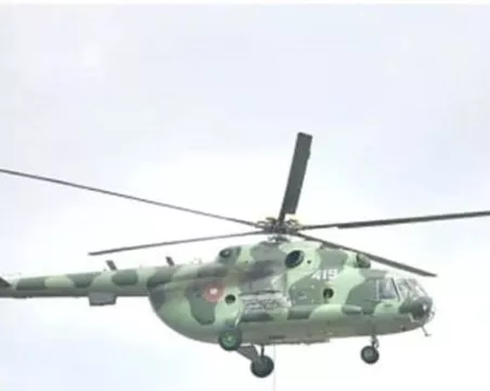 Военен хеликоптер помагат в гасенето на пожара в Рила