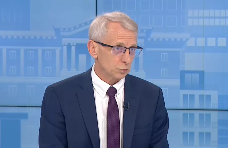 Денков: В България се случват абсолютно ненормални неща