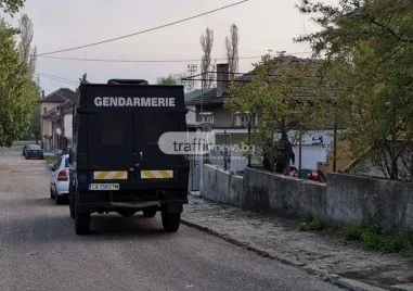 Бой в първомайско заведение: 20-годишен нападна полицай след пиянски скандал