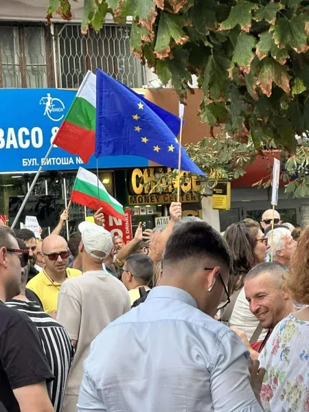 Голям протест в София в подкрепа на кмета на Варна