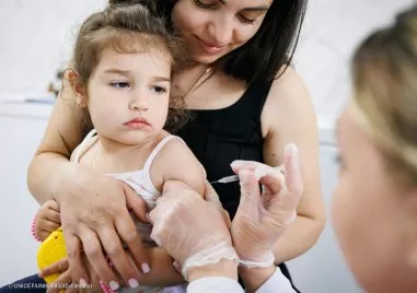 УНИЦЕФ: България показва напредък в детските имунизации